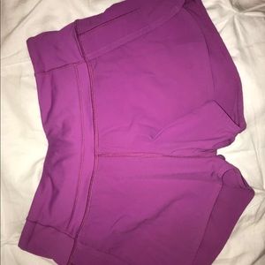 lululemon shorts!!